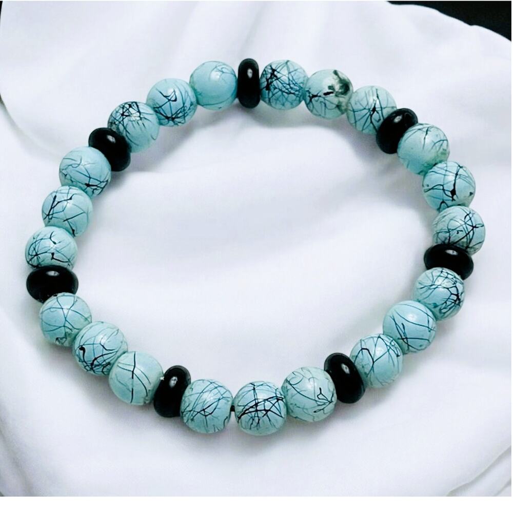 Natural Turquoise Howlite Beads w/Black Onyx Spacers, Stretch Bracelet-NWOT